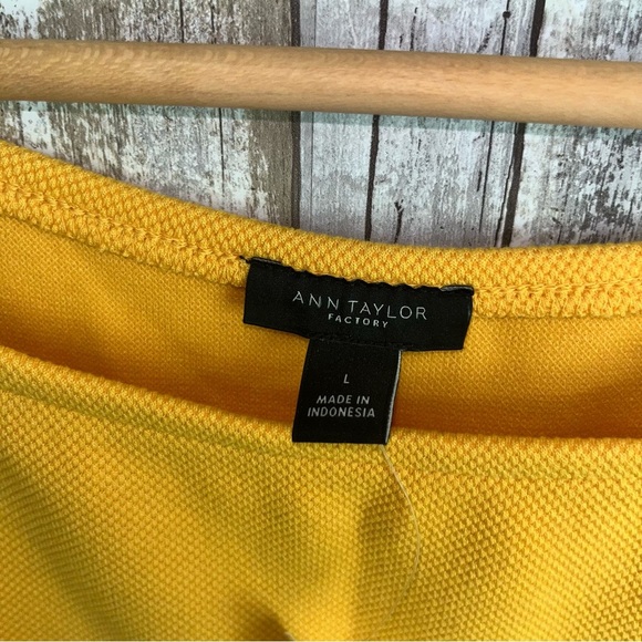 NWT Ann Taylor Golden Blouse - Picture 4 of 4